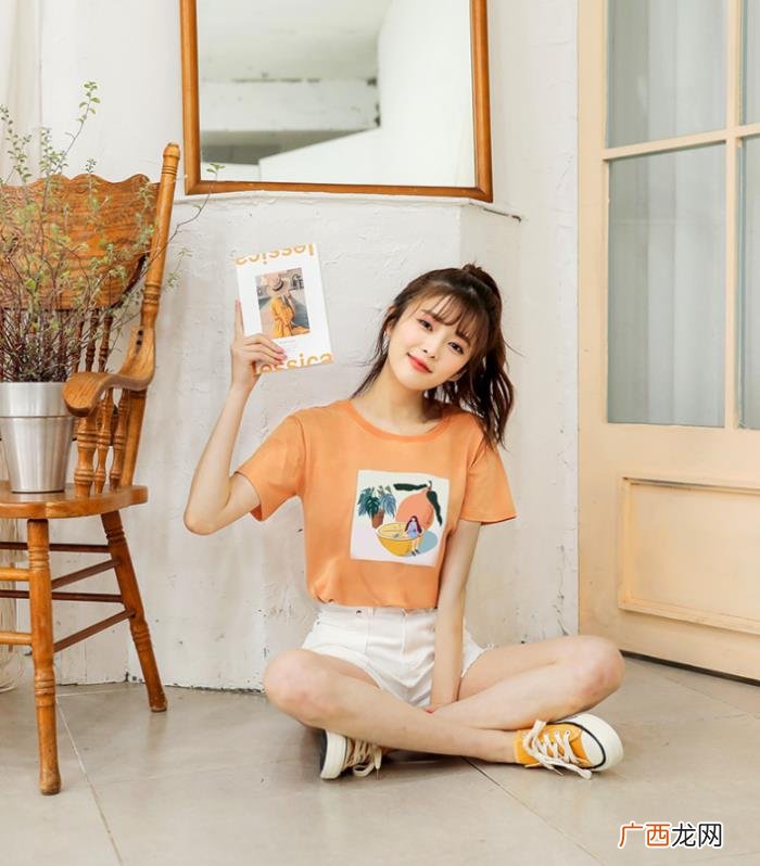 17个女生拍照好看姿势 女生图片大全