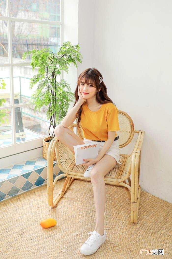 17个女生拍照好看姿势 女生图片大全