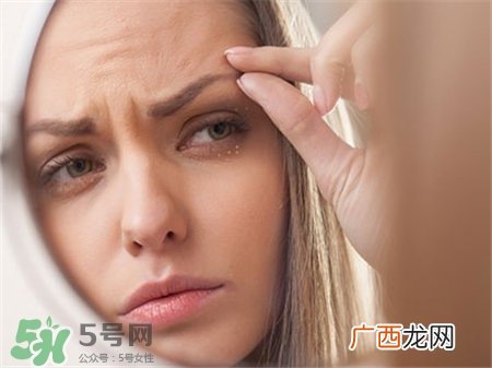 栗丘疹是怎么来的?栗丘疹和脂肪粒的区别