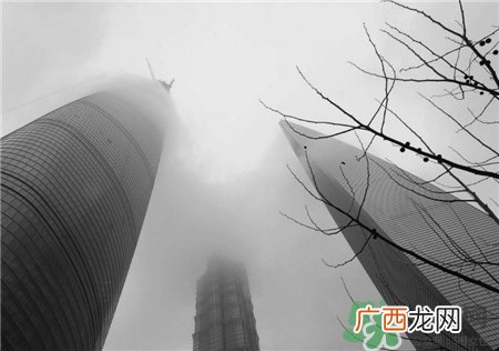 雾霾天可以戴隐形眼镜吗?雾霾天戴隐形眼镜会怎么样?