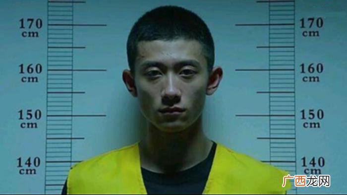 张一山身高，176张一山与172关晓彤拍吻戏