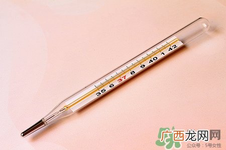 孩子半夜发烧家里没药怎么办?半夜发烧怎么退烧