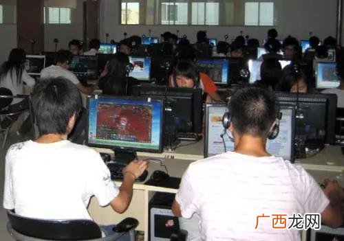 手机游戏的危害作文600字 手机游戏作文