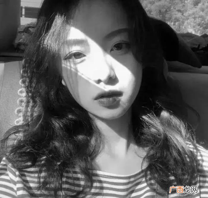 12句伤感的个性签名 悲伤的个性签名