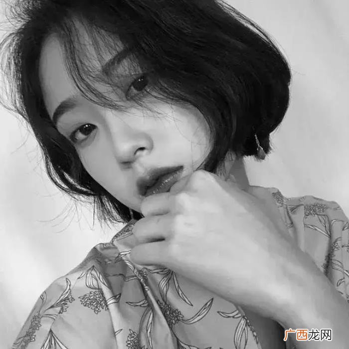 12句伤感的个性签名 悲伤的个性签名