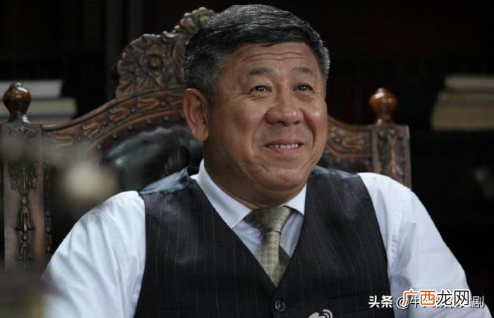 十大老戏骨，致敬十大影视剧老艺术家-别等人走了再缅怀