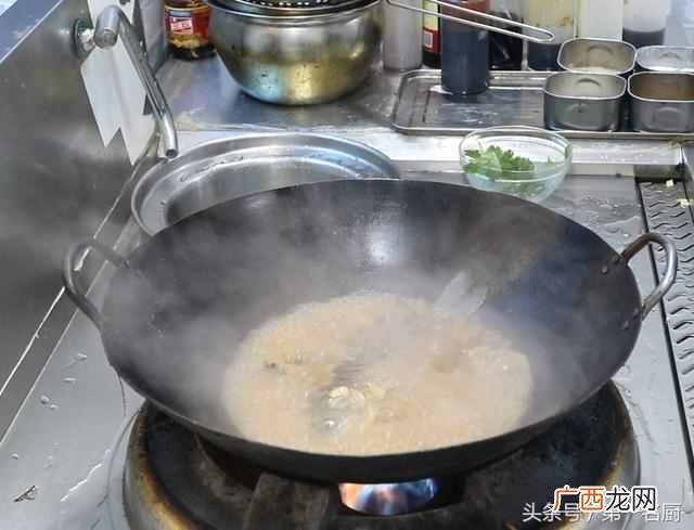 大鲫鱼怎么做好吃又营养（简单红烧做法，一学