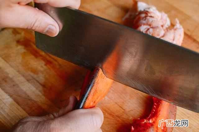 大龙虾怎么做好吃又简单？（这个做法开胃又营