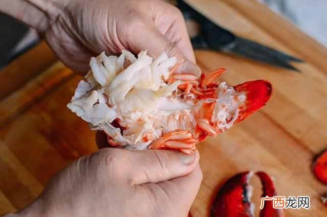 大龙虾怎么做好吃又简单？（这个做法开胃又营