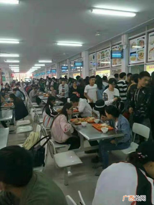 什么餐饮项目前景好,餐饮行业什么最赚钱投资又少
