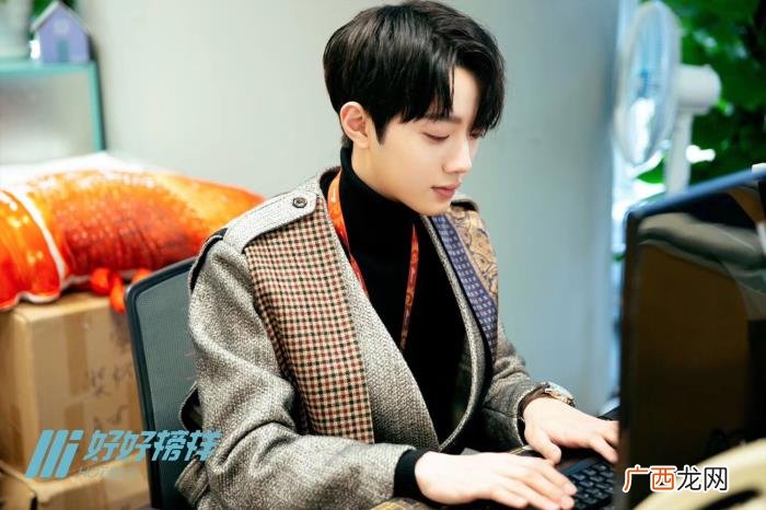 赖冠霖微博，赖冠霖首开微博5小时粉丝高达六十四万