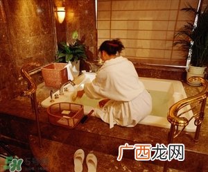毛囊炎可以洗澡吗?毛囊炎洗澡用硫磺皂吗?