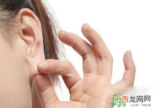 冬天耳朵长冻疮怎么办？怎么预防冬天耳朵长冻疮？