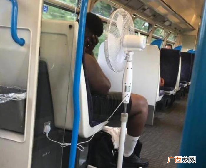 这电饭锅挺有个性的哈 个性搞笑图片