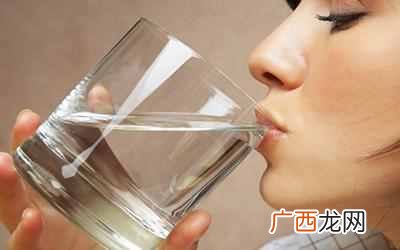 几个妙招教你排毒养颜 脸上长小痘痘怎么办