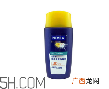 男士防晒霜怎么选择？防晒喷雾的使用要点