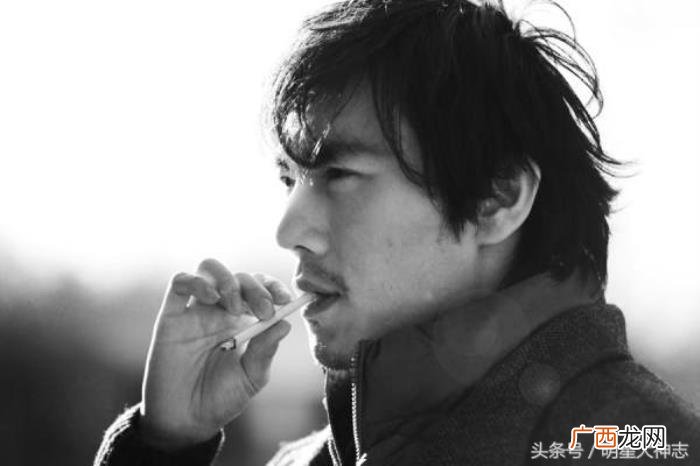 秦昊的微博，秦昊微博画风很萌啊全是表白伊能静小米粒