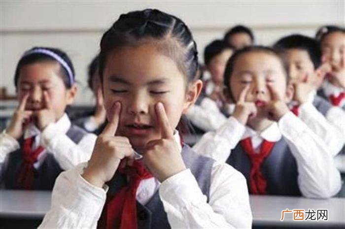 双眼皮变单,为什么婴儿的双眼皮会"单转双"或"双转单"