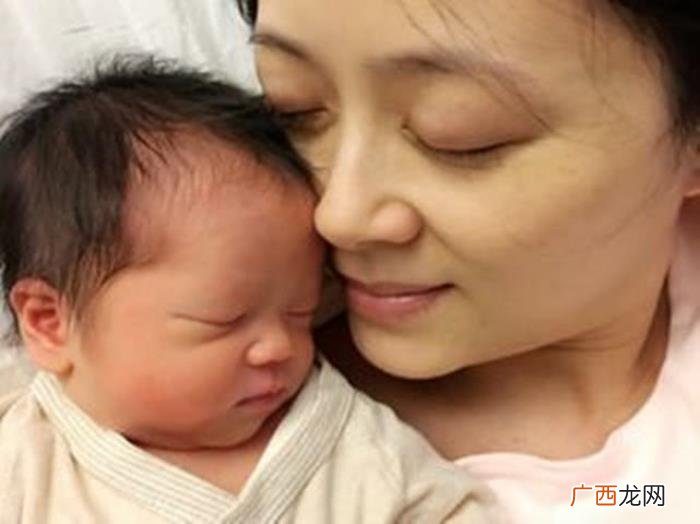双眼皮变单,为什么婴儿的双眼皮会"单转双"或"双转单"