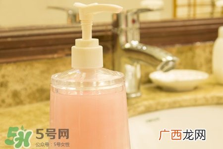 洗手液可以洗毛巾吗？毛巾可以用洗手液洗吗？