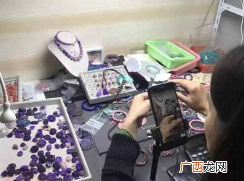 怎么样开淘宝店？白手起家开淘宝店，月入几万