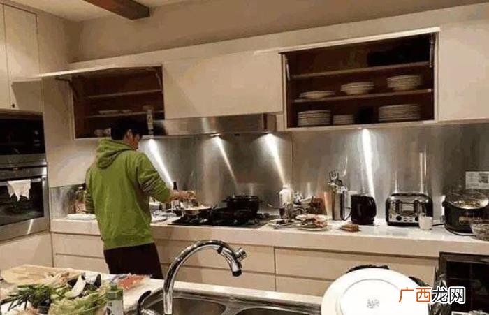 陆毅的颜值，鲍蕾的老公陆毅年轻时候的颜值究竟有多高
