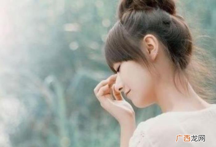 男生秒回但不主动联系,但从不主动找你的人