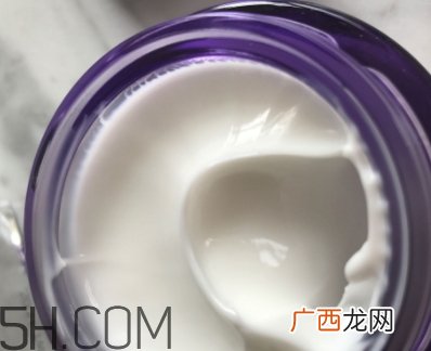 兰蔻日霜晚霜怎么区分 兰蔻晚霜和日霜区别