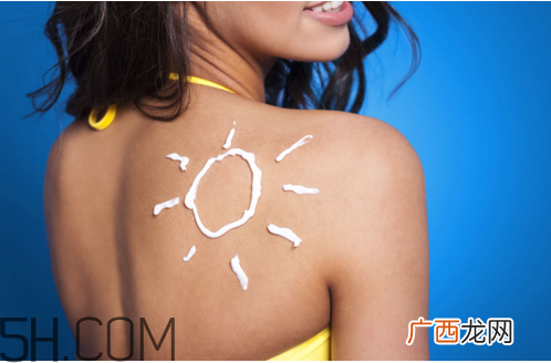 如何正确的给宝宝使用晒霜？防晒霜过敏怎么办？