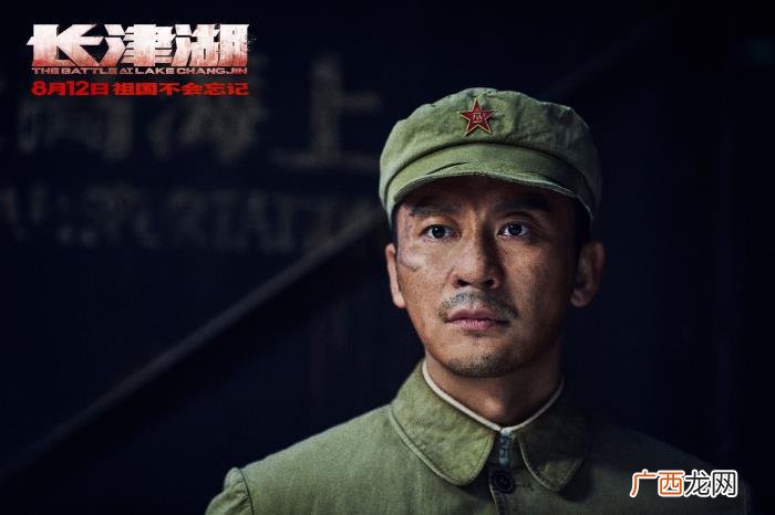易烊千玺战队成员，易烊千玺的5个眼神见证蜕变