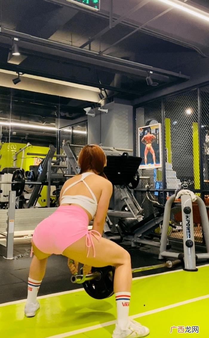女人标准身高体重表，2021女生身高体重对照表