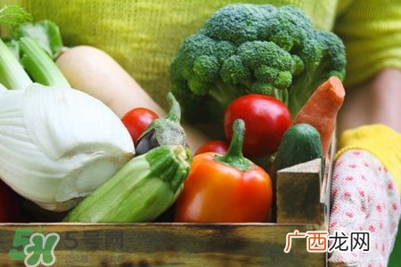 口腔溃疡可以接吻吗?接吻对口腔溃疡有影响吗?