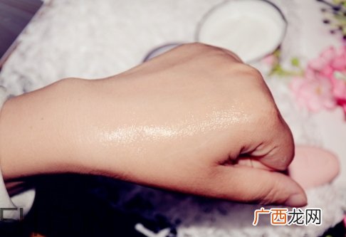 兰蔻晚霜适合什么年龄的女孩用？兰蔻晚霜适合什么年龄
