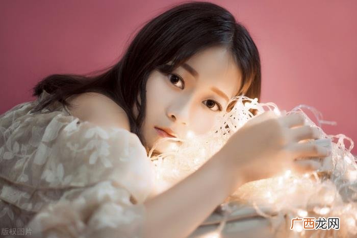 男人想挽回你的表现，男人想复合的暗示表现