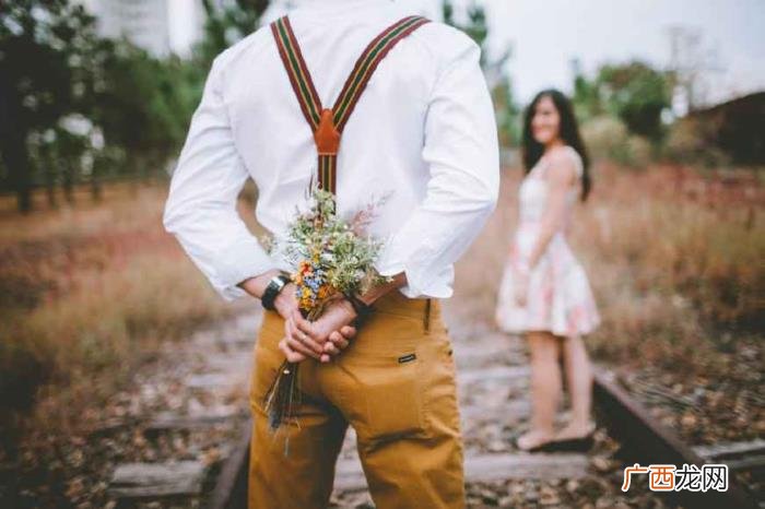 分手洒脱对男人打击，你才能对爱情洒脱自如