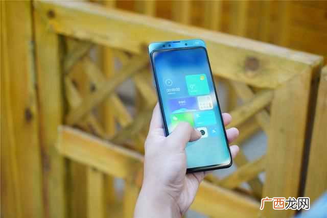 小米手机到底怎么样?小米手机PK华为,谁胜谁负