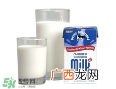 为什么不能空腹喝牛奶？早上空腹喝牛奶好吗？