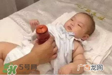 宝宝气管炎艾灸治疗有用吗？宝宝气管炎艾灸效果如何