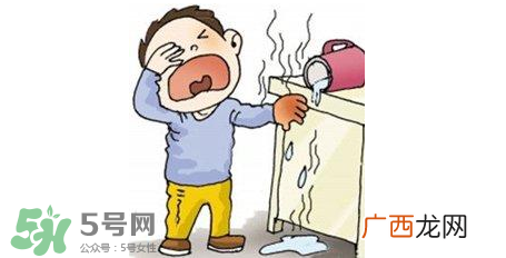 烫伤可以用牙膏吗？烫伤用牙膏管用吗？