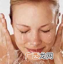 痤疮怎么治疗最好（皮肤科医生告诉你解决方案