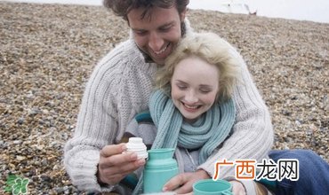 玻璃杯喝水安全吗？玻璃杯喝水安不安全
