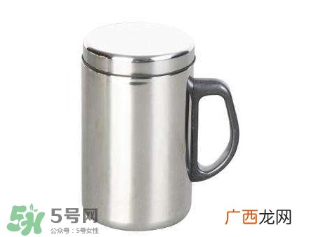 玻璃杯喝水安全吗？玻璃杯喝水安不安全