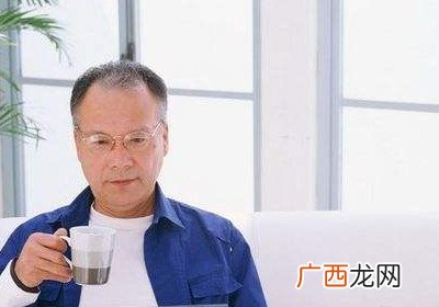 中老年人补钙什么时间最好？中老年人补钙注意事项