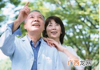 中老年人补钙什么时间最好？中老年人补钙注意事项