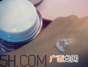 欧珀莱塑颜紧肤霜怎么样_适合什么年龄