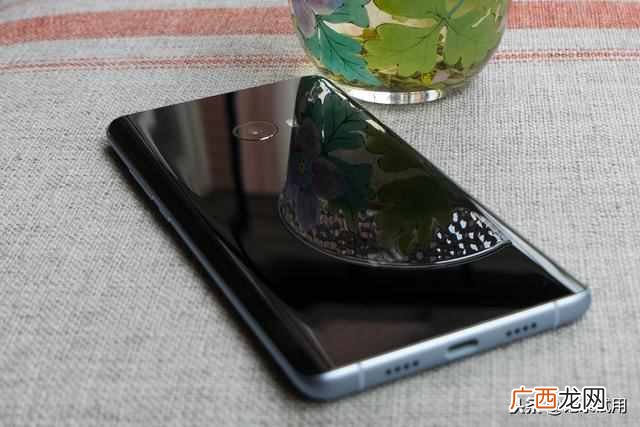 小米手机质量怎么样？没有对比就没有伤害，小