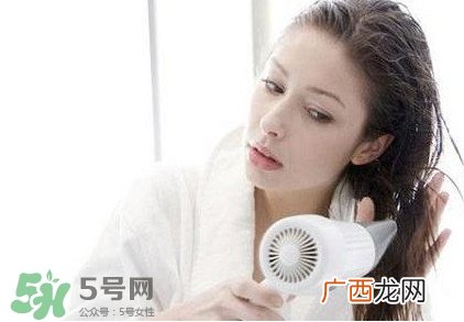 月经期间能洗头吗？月经期间可以洗头吗