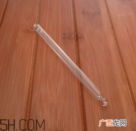 日吻牛初乳保湿提亮精华乳液怎么样?多少钱?