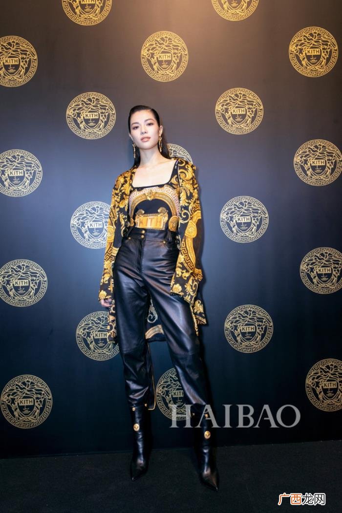 许凯钟楚曦，钟楚曦、许凯等明星潮人亮相快闪店
