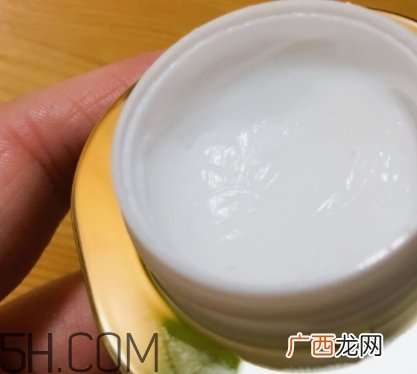 百雀羚肌初赋活系列怎么样？百雀羚肌初赋活系列适合年龄